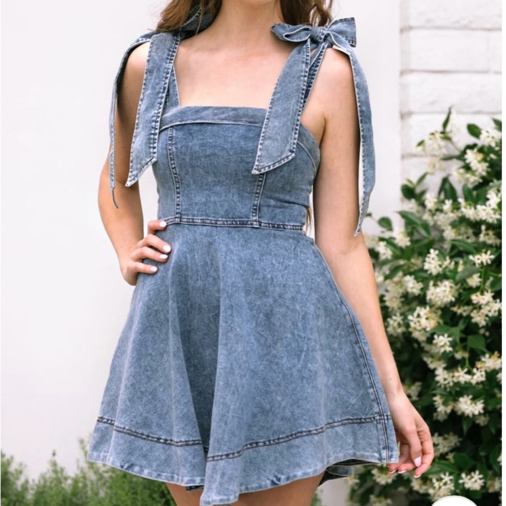 ALEXIS DENIM MINI DRESS in Size XS